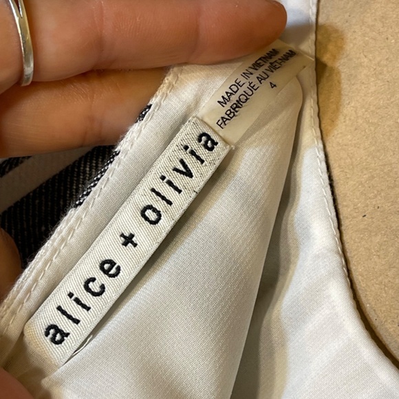 Linen Sleeveless Jumpsuit - Picture 5 of 16